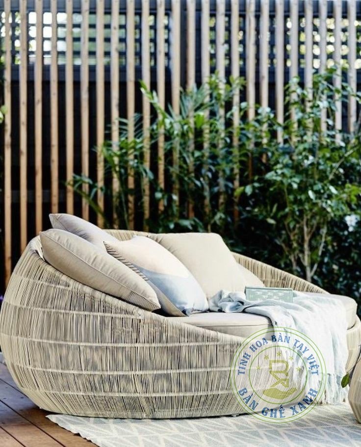 Ghe Nam Bai Bien May Nhua